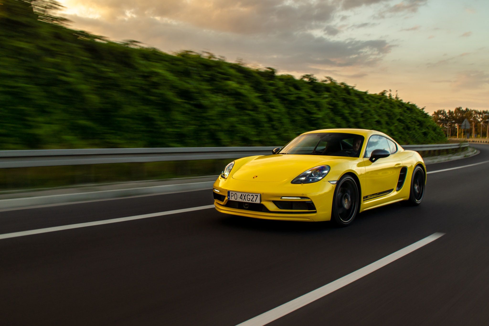 Porsche 718 Cayman T