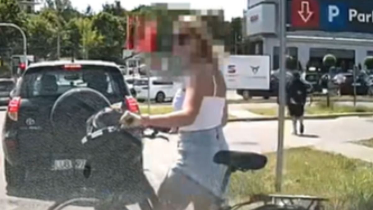 Motocyklista wjechał w pieszą.