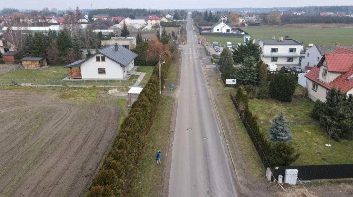 Nowy chodnik na ul. Bobrownickiej. 