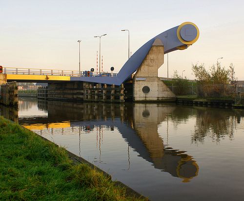 10 najbardziej niezwykłych mostów świata 7