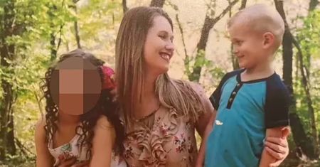12-latka aresztowana za zadźganie młodszego brata: "lepiej się k...a módl"