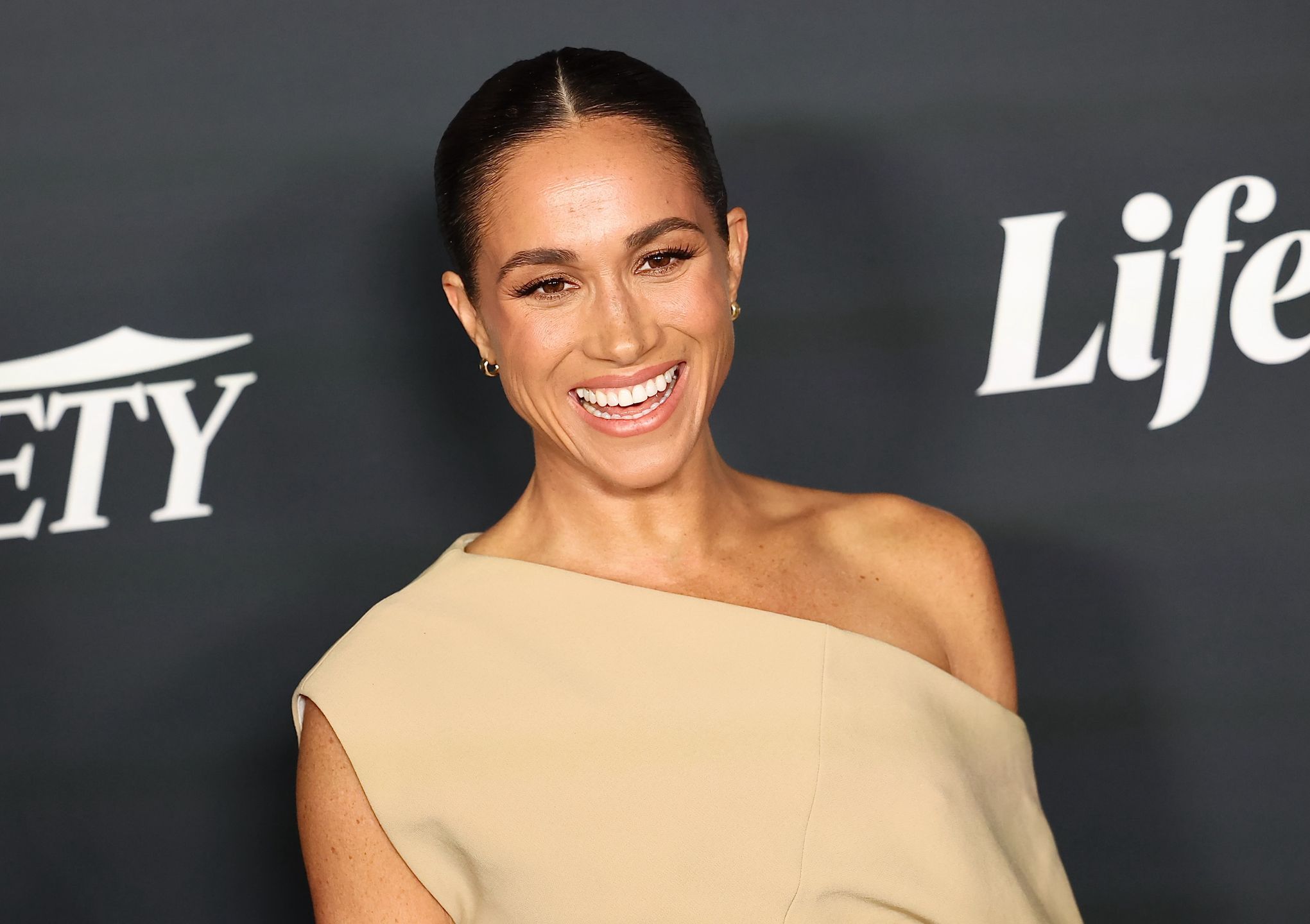 Meghan Markle upokorzona na czerwonym dywanie?