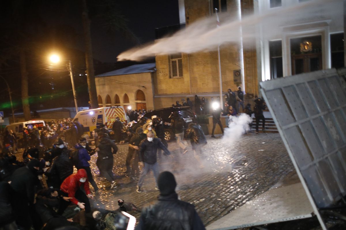 Gruzja. Protesty przeciwko ustawie o "agentach zagranicznych".