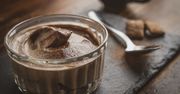 Przepis na mus czekoladowy. Ekspresowy deser z 2 składników