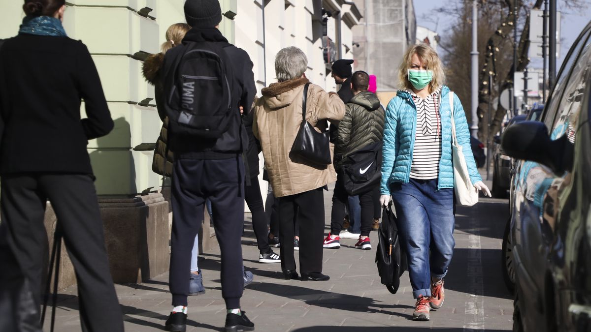 Obawy Polaków. Strach przed utratą pracy i bankructwami