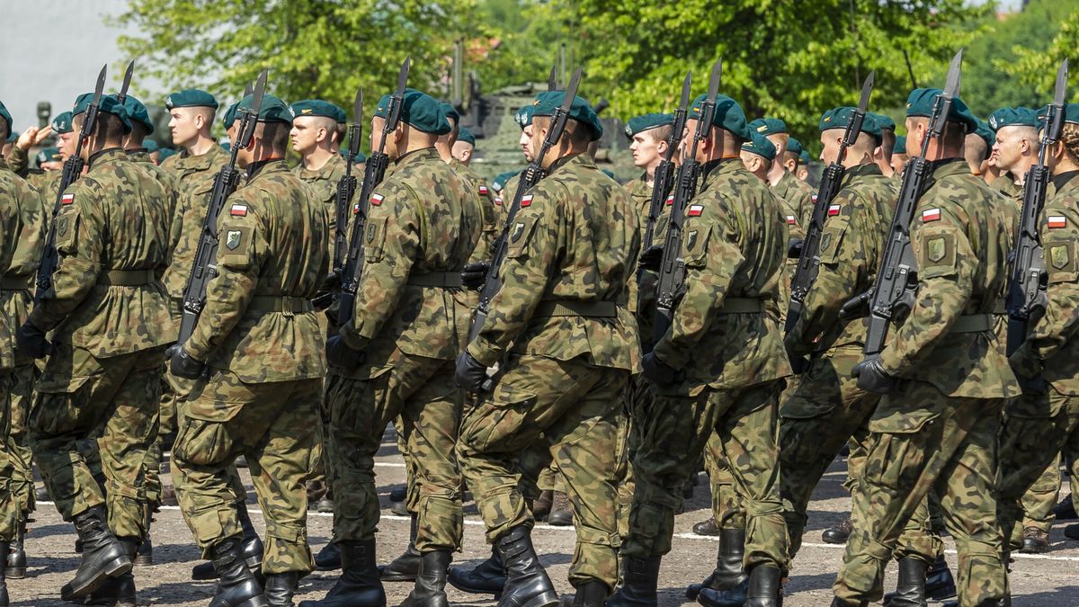 Reporter archiwum 2023 06
16.06.2023 Elblag. Swieto 16 Pulku Logistycznego N/z defiladaFot. Stanislaw Bielski/REPORTER
Stanislaw Bielski/REPORTER