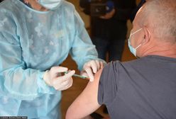 Szczepionka J&J tylko dla wybranej grupy? Ekspert wyjaśnia