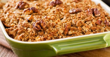 Pieczona owsianka. Tak pyszna, że będziesz jeść na śniadanie kilka razy w tygodniu