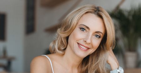 Już nie kryjący. Podkłady, które podkreślą naturalne piękno