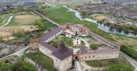 Należał do polskich magnatów. Rosjanie ostrzelali zamek