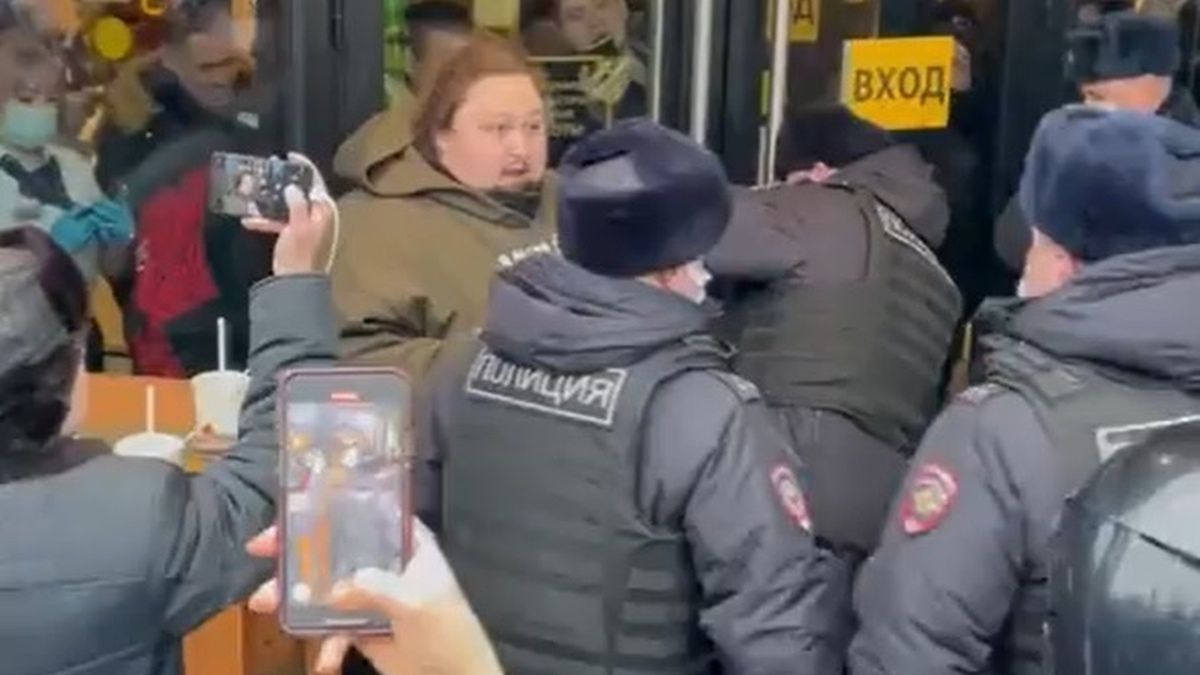 Znany artysta protestował przeciwko zamknięciu McDonald's 