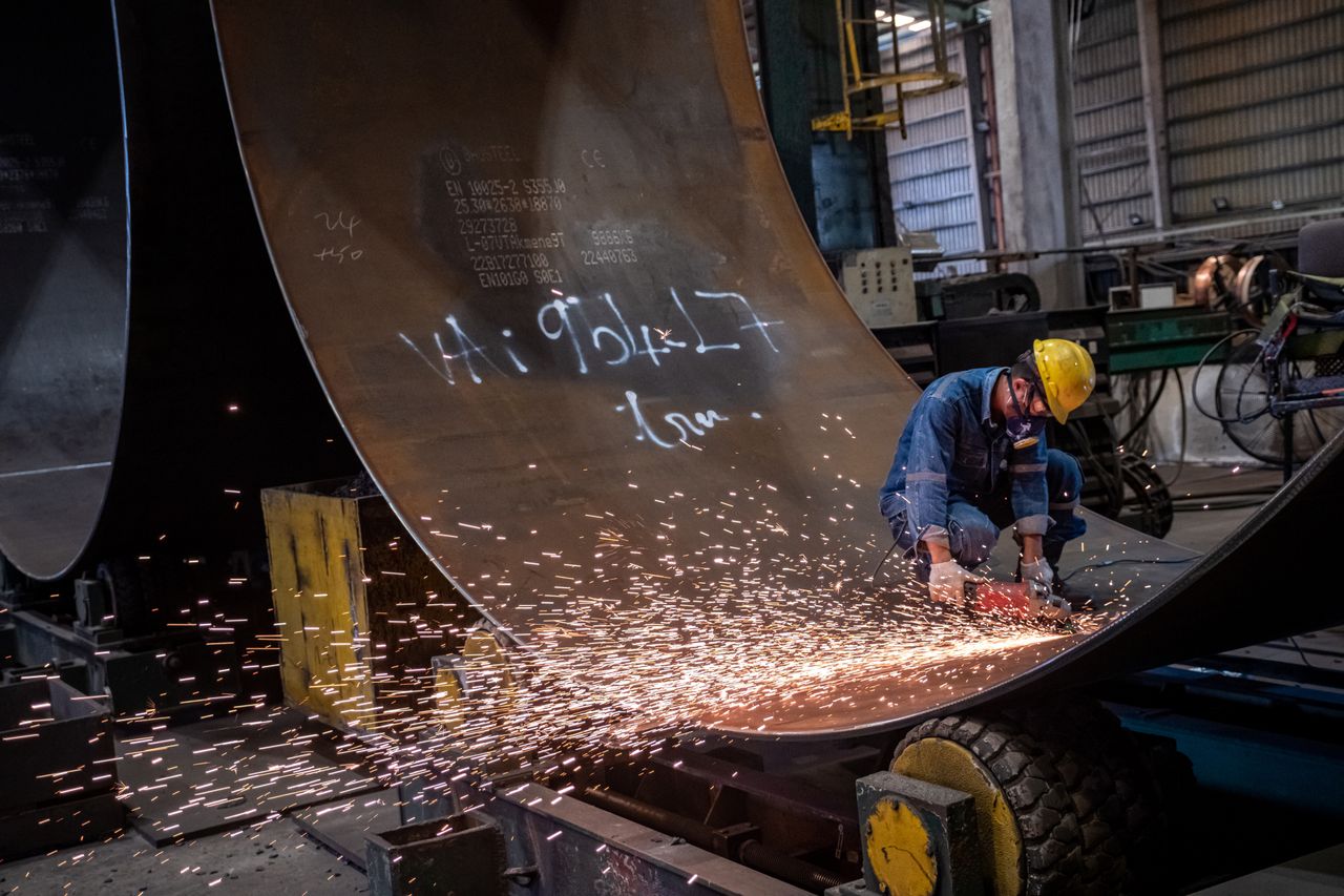 "Spowolnienie względnie płytkie, ale powszechne". Najnowsze dane z polskiego przemysłu