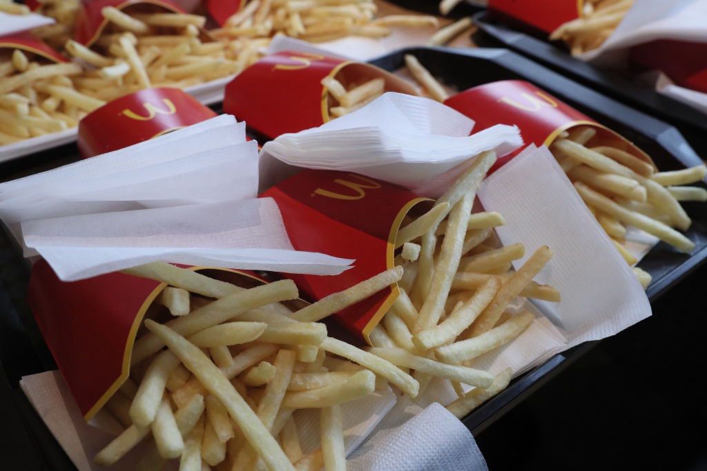 Były pracownik McDonald's zdradza specjalny trik. Frytki pozostaną chrupkie