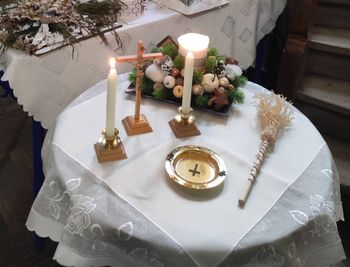 Ksiądz przeliczył koperty z kolędy. "Średnia ofiara wyniosła 60 zł"