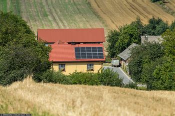 Ministerstwo zmienia zasady ws. OZE. Koniec z fakturami