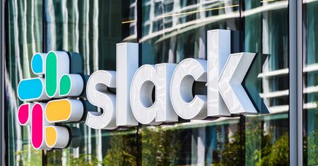 Microsoft Teams: od teraz wskoczysz do wideorozmów ze Slacka