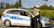 Policjanci przyłapani na służbie. Nagranie hitem w sieci
