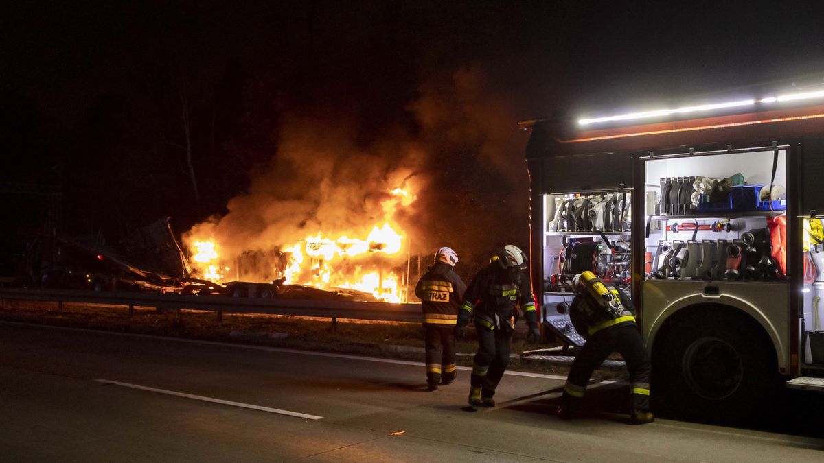 Karambol na autostradzie A4. Zderzyło się pięć pojazdów