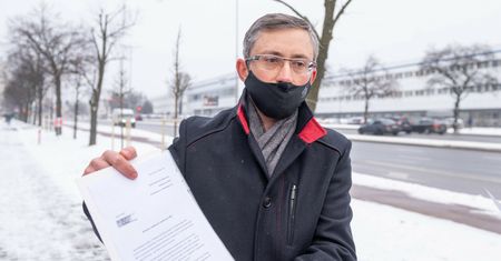Poseł wniósł o 500+ za czas, gdy córka była "dzieckiem poczętym". Dostał odpowiedź
