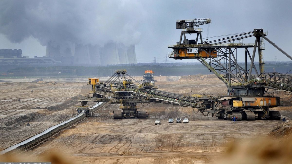 Reporter Poland 200819.11.2008 Kopalnia wegla brunatnego dostarczajaca paliwo do elektrowni w Janschwalde kolo Cottbus Fot. Tomasz Gawalkiewicz/ZAFF/REPORTERGawalkiewicz/ZAFF/REPORTER