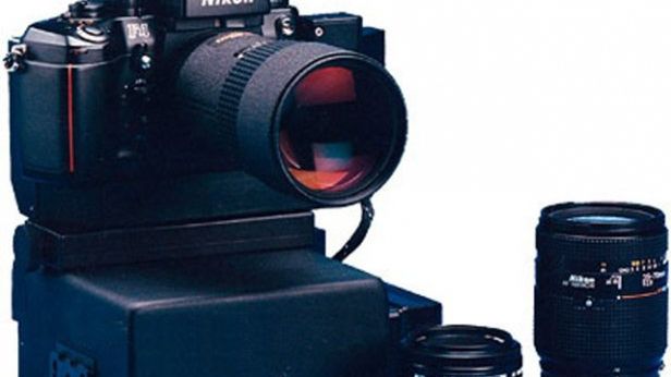 Pierwsze lustrzanki cyfrowe w historii - Nikon 1