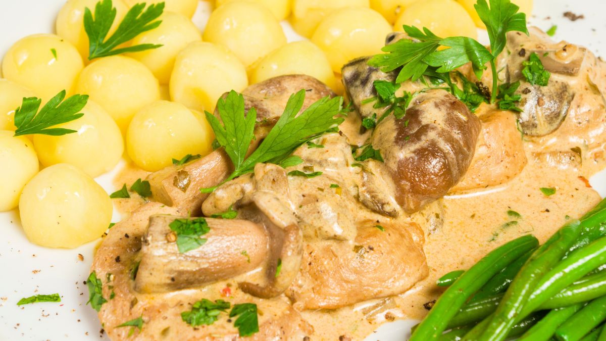 Polędwiczki w sosie grzybowym