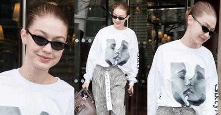 Gigi Hadid w bluzie z całującymi się koleżankami