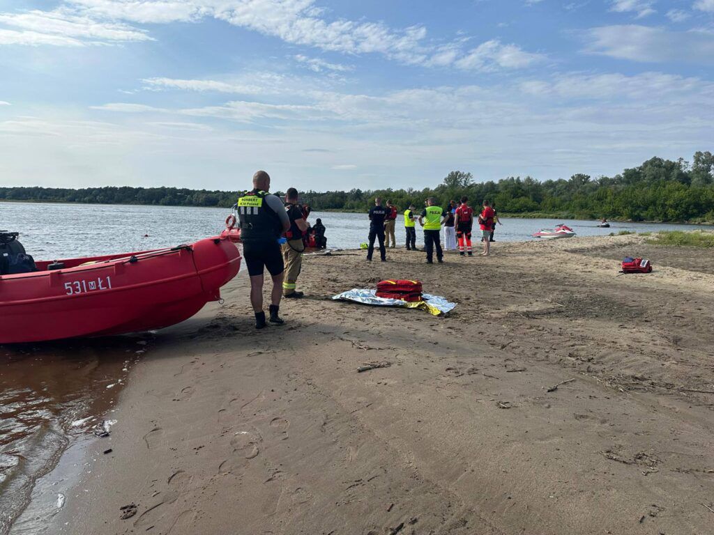 Tragiczny finał zabawy nad Wisłą. Utonął 21-latek