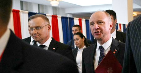 Rozmowy na kilka minut. Pałac wyjaśnia, co się stało