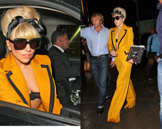Gaga w żółtym garniturze i staniku (FOTO)