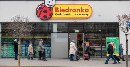 Biedronka kusi klientów. Promocja nawet 50 proc. taniej