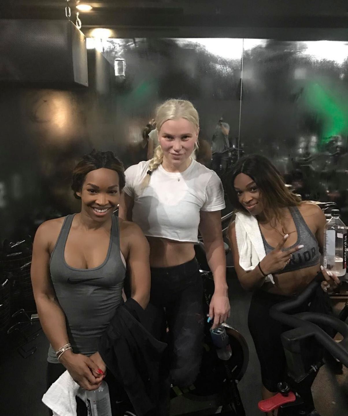 Khadijah i Malika Haqq & siostry Oliferuk w Los Angeles