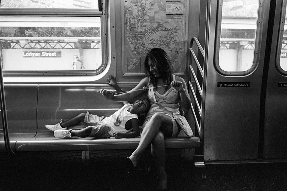 Andre D. Wagner przez lata fotografował ludzi w nowojorskim metrze. Pokazał prawdziwy obraz społeczeństwa 7