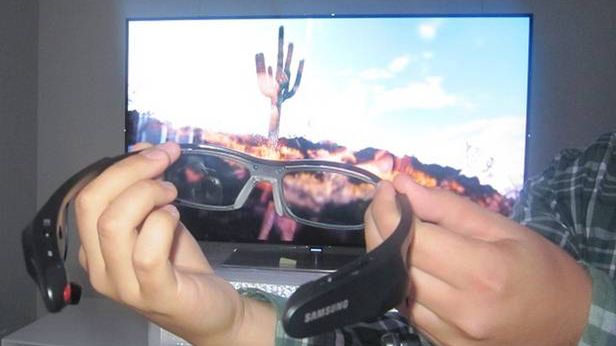 Samsung ES9500 OLED TV z Multi View - dwa programy jednocześnie [IFA 2012] 1