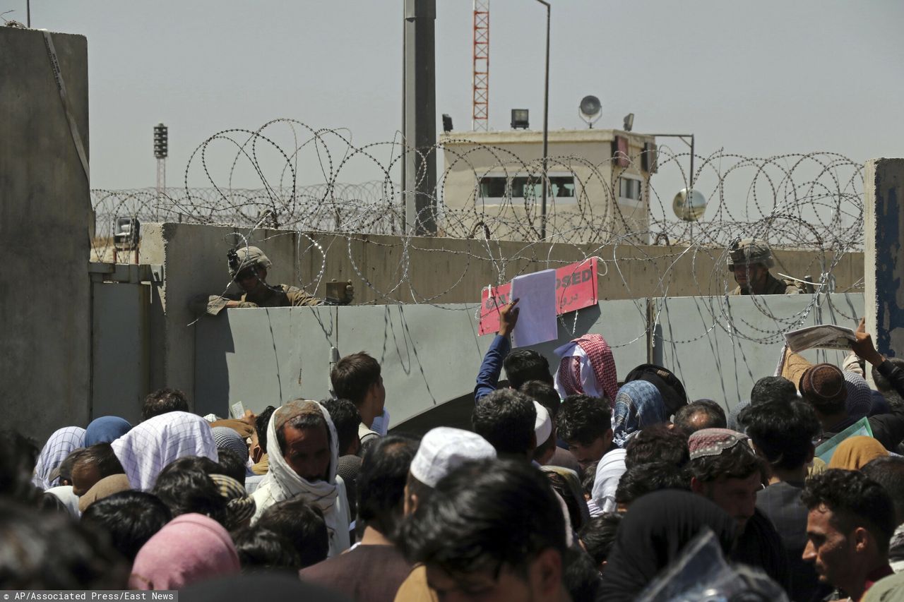 Kabul. Brytyjski minister: Zamach na lotnisku to kwestia godzin