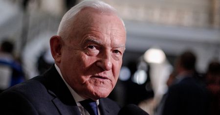 Leszek Miller krytykuje Włodzimierza Czarzastego. "Koalicja z PiS najbardziej intratna"