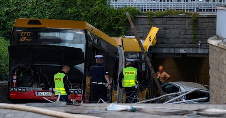 15 rannych na Ochocie. Kierowca autobusu z zarzutami po wypadku