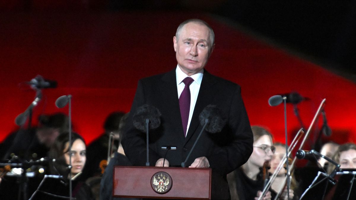 Russian President Vladimir Putin delivers a speech during a ceremony to unveil the first phase of the Battle of Kursk memorial complex on the day of the 80th anniversary of the end of the battle in the World War Two, in the settlement of Ponyri, Kursk region, Russia, 23 August 2023. EPA/MAKSIM BLINOV/SPUTNIK/KREMLIN POOL MANDATORY CREDIT Dostawca: PAP/EPA.