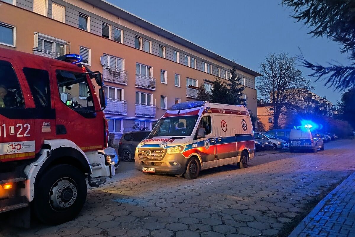 Interwencja służb ratunkowych przy ul. Rozdroże