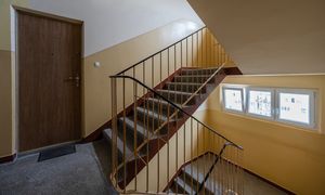 Zabronione w blokach. Kto wystawi przed drzwi, ten prosi się o kłopoty