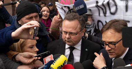 Zegarek posła Lewicy. Rozmowa dyscyplinarna na posiedzeniu klubu