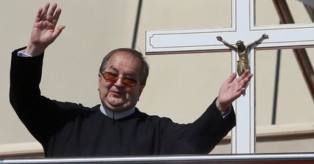 Sprawdziliśmy, jak naprawdę mieszka o. Rydzyk. Spodziewaliście się?