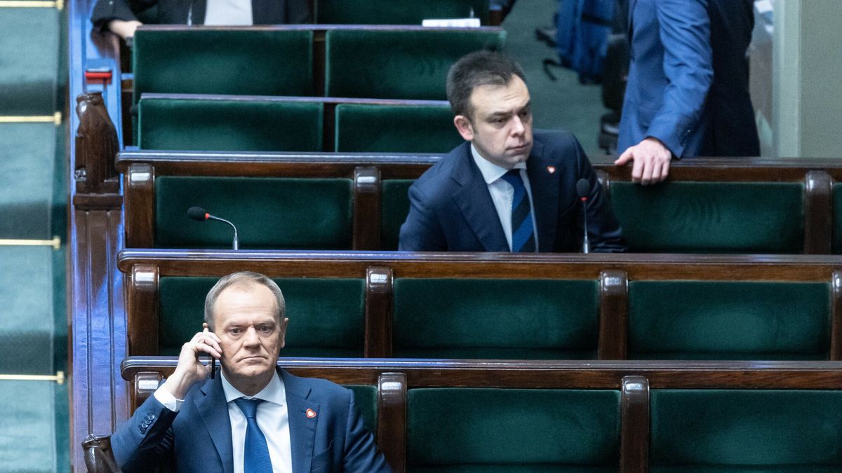 Premier Donald Tusk i minister finansów Andrzej Domański