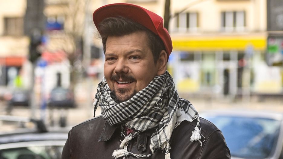 Michał Figurski po latach przerwy wraca do pracy w telewizji