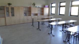 Kraków: Uczeń podłożył ogień w szkole podstawowej. Konieczna była ewakuacja 450 osób