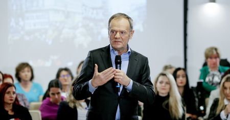 Donald Tusk przedstawił pomysł na wdowie emerytury. PO chce dać większy wybór