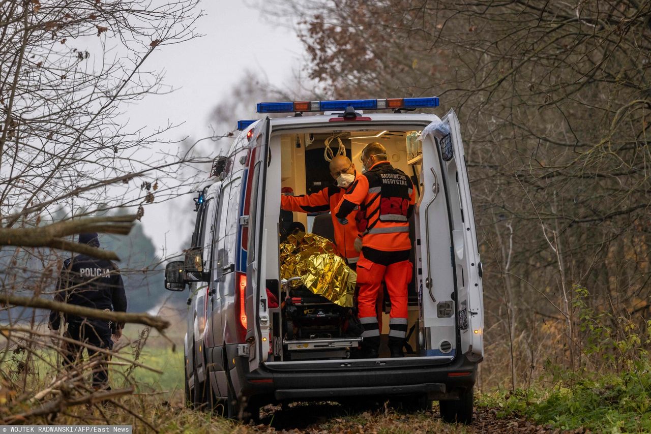 Wstrząsające doniesienia z granicy. Migranci pobici łomem