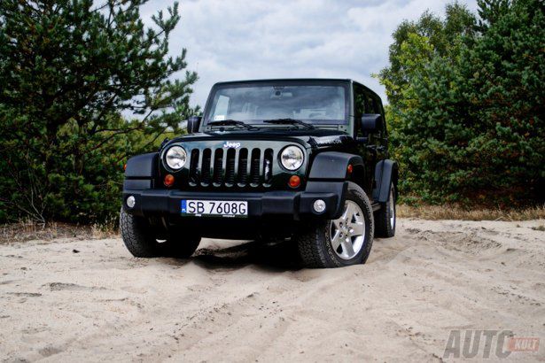 Jeep Wrangler Unlimited 2,8 CRD Rubicon - amerykański dinozaur [test autokult.pl]