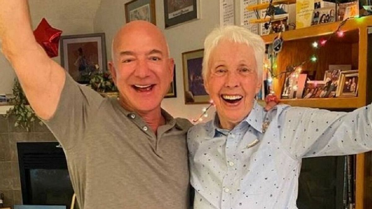 Jeff Bezos poleci w kosmos z 82-latką 