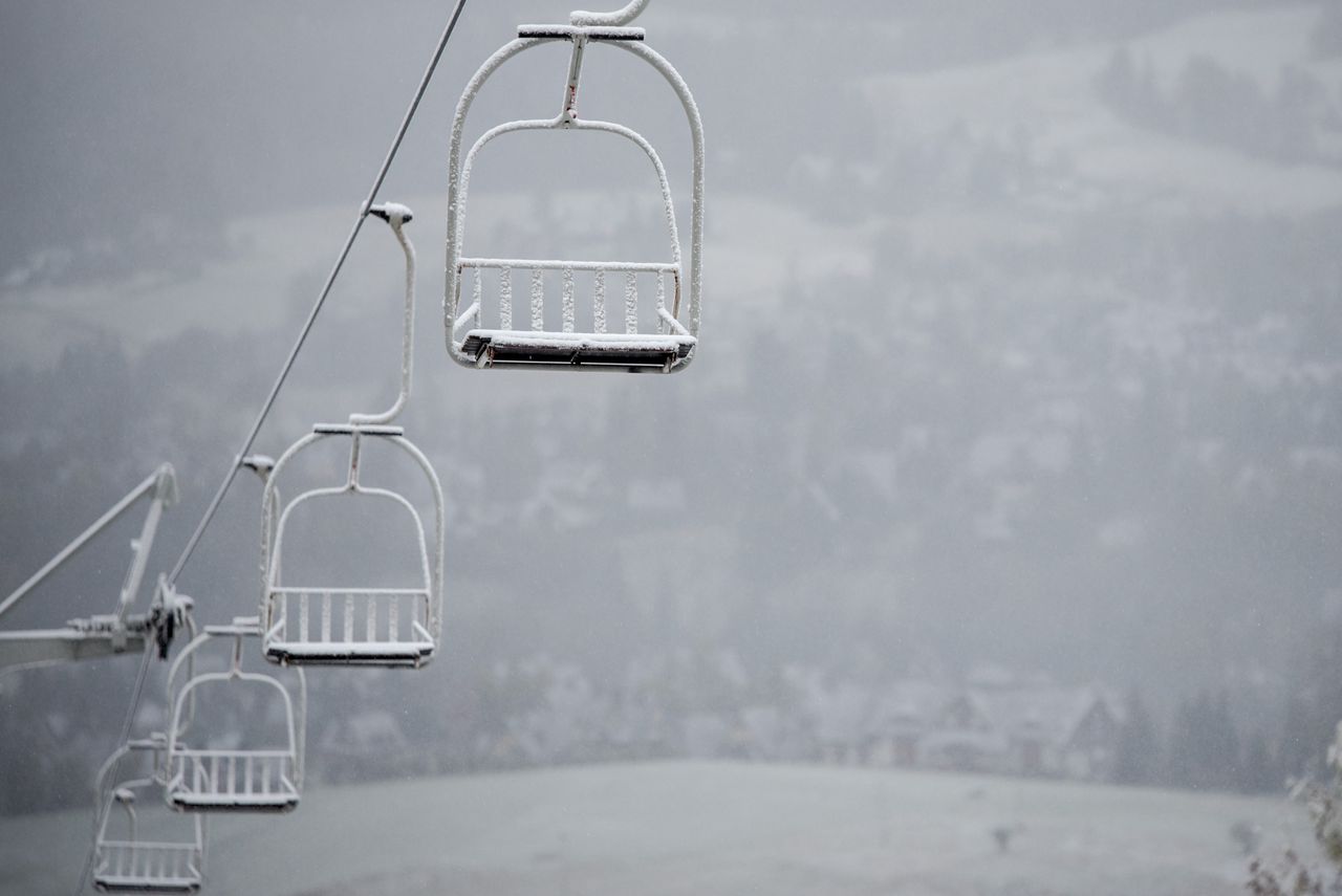 Zakopane zasypane. Pierwszy śnieg u podnóża Tatr 